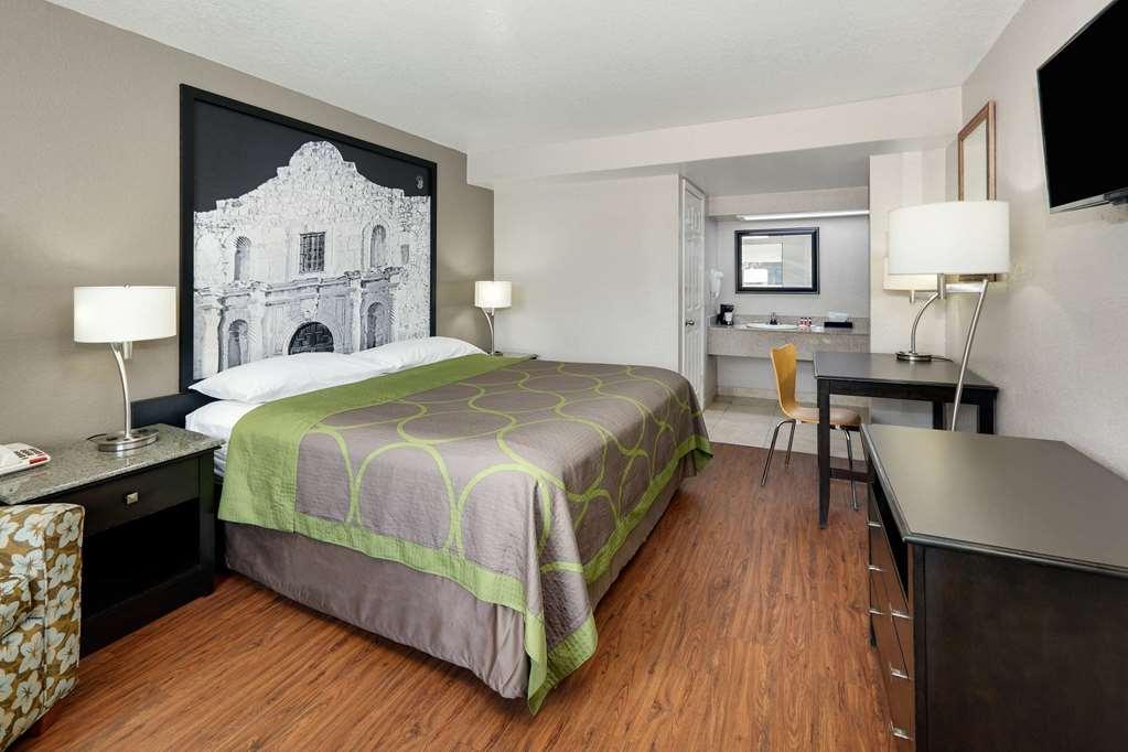 Motel Super 8 By Wyndham San Antonio Pearl District Downtown Zimmer foto